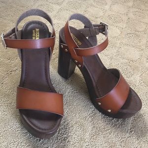 Brown Mossimo faux wood heels